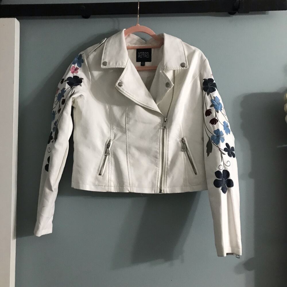 Flower Embroidered White Faux Moto Jacket M